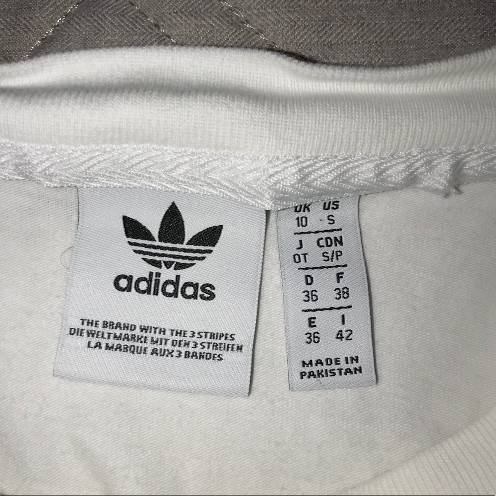 Adidas top - Picture 4 of 4